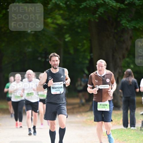 31.08.2025 - 21. Blankeneser Heldenlauf Dr. Thomas Lammeyer http://msf.ph/oto/8638554 31.08.2025 10:53:04 Laufen 4349, 3279 meine-sportfotos.de