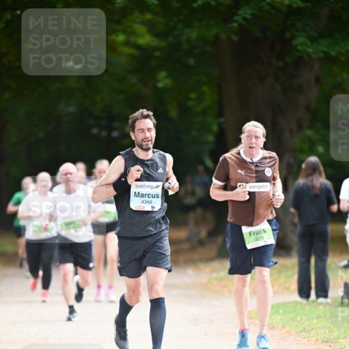 31.08.2025 - 21. Blankeneser Heldenlauf Dr. Thomas Lammeyer http://msf.ph/oto/8638555 31.08.2025 10:53:04 Laufen 4349, 3279 meine-sportfotos.de