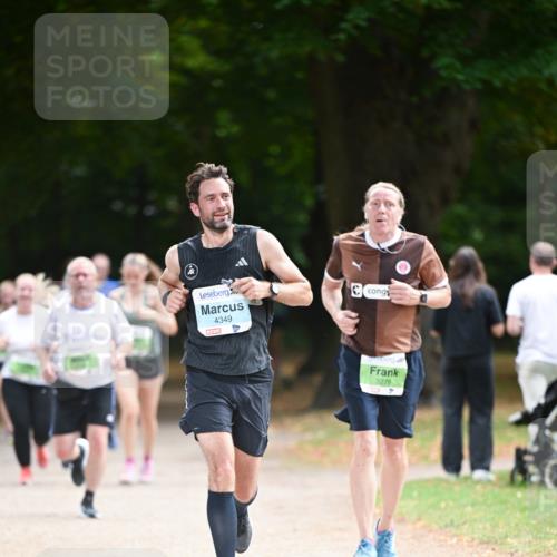 31.08.2025 - 21. Blankeneser Heldenlauf Dr. Thomas Lammeyer http://msf.ph/oto/8638558 31.08.2025 10:53:05 Laufen 4349, 3279 meine-sportfotos.de