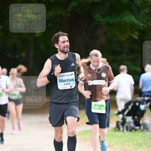 31.08.2025 - 21. Blankeneser Heldenlauf Dr. Thomas Lammeyer http://msf.ph/oto/8638565 31.08.2025 10:53:05 Laufen 4349 meine-sportfotos.de