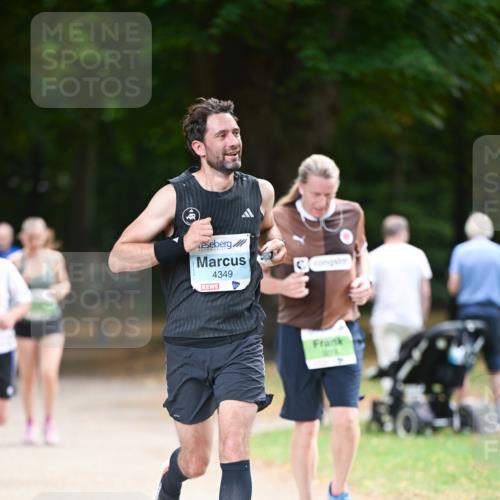 31.08.2025 - 21. Blankeneser Heldenlauf Dr. Thomas Lammeyer http://msf.ph/oto/8638566 31.08.2025 10:53:06 Laufen 4349 meine-sportfotos.de