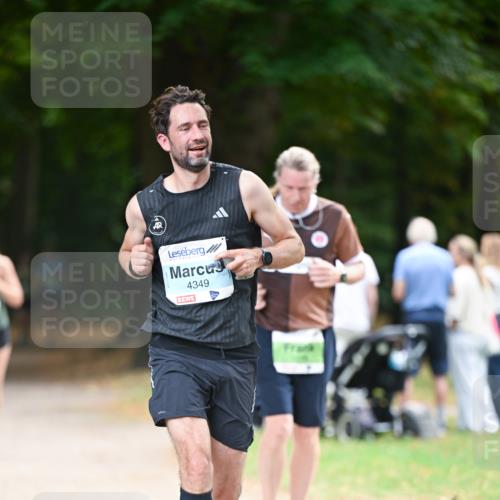 31.08.2025 - 21. Blankeneser Heldenlauf Dr. Thomas Lammeyer http://msf.ph/oto/8638569 31.08.2025 10:53:06 Laufen 4349 meine-sportfotos.de
