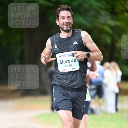31.08.2025 - 21. Blankeneser Heldenlauf Dr. Thomas Lammeyer http://msf.ph/oto/8638574 31.08.2025 10:53:07 Laufen 4, 4, 4349 meine-sportfotos.de