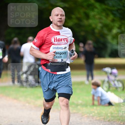 31.08.2025 - 21. Blankeneser Heldenlauf Dr. Thomas Lammeyer http://msf.ph/oto/8638700 31.08.2025 10:53:40 Laufen 1688, 4328 meine-sportfotos.de