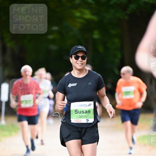 31.08.2025 - 21. Blankeneser Heldenlauf Dr. Thomas Lammeyer http://msf.ph/oto/8638810 31.08.2025 10:54:06 Laufen 3241 meine-sportfotos.de