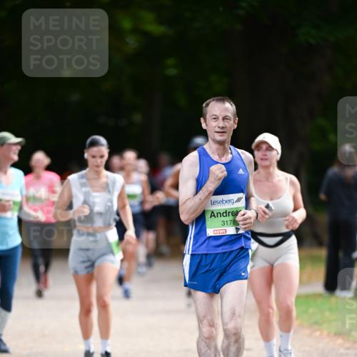 31.08.2025 - 21. Blankeneser Heldenlauf Dr. Thomas Lammeyer http://msf.ph/oto/8638871 31.08.2025 10:54:21 Laufen 3178 meine-sportfotos.de