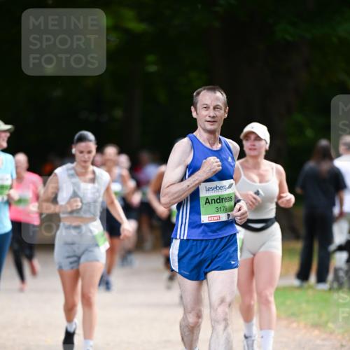 31.08.2025 - 21. Blankeneser Heldenlauf Dr. Thomas Lammeyer http://msf.ph/oto/8638872 31.08.2025 10:54:21 Laufen 3178 meine-sportfotos.de