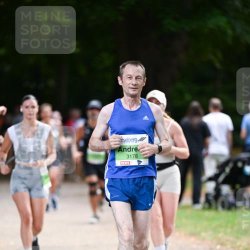 31.08.2025 - 21. Blankeneser Heldenlauf Dr. Thomas Lammeyer http://msf.ph/oto/8638875 31.08.2025 10:54:21 Laufen 3178 meine-sportfotos.de