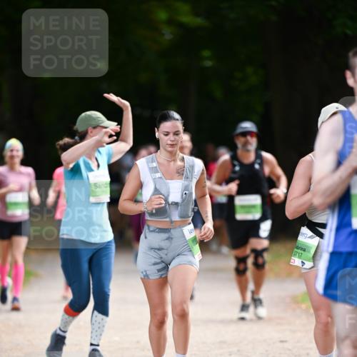 31.08.2025 - 21. Blankeneser Heldenlauf Dr. Thomas Lammeyer http://msf.ph/oto/8638879 31.08.2025 10:54:22 Laufen 3717 meine-sportfotos.de