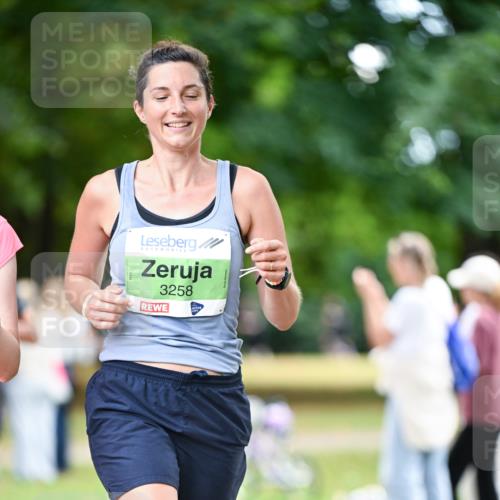 31.08.2025 - 21. Blankeneser Heldenlauf Dr. Thomas Lammeyer http://msf.ph/oto/8638910 31.08.2025 10:54:31 Laufen 3258 meine-sportfotos.de