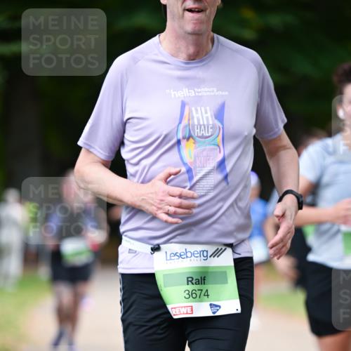 31.08.2025 - 21. Blankeneser Heldenlauf Dr. Thomas Lammeyer http://msf.ph/oto/8638950 31.08.2025 10:54:48 Laufen 3674 meine-sportfotos.de