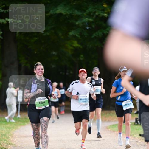 31.08.2025 - 21. Blankeneser Heldenlauf Dr. Thomas Lammeyer http://msf.ph/oto/8638957 31.08.2025 10:54:49 Laufen 3228, 4394, 4395 meine-sportfotos.de