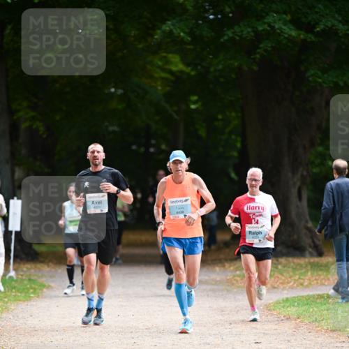 31.08.2025 - 21. Blankeneser Heldenlauf Dr. Thomas Lammeyer http://msf.ph/oto/8639020 31.08.2025 10:55:01 Laufen 4074, 4436, 4333 meine-sportfotos.de
