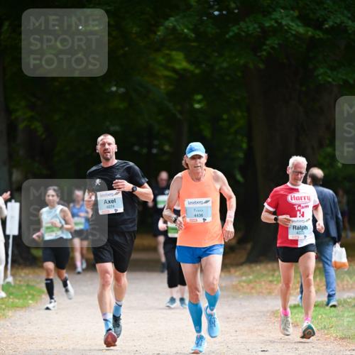 31.08.2025 - 21. Blankeneser Heldenlauf Dr. Thomas Lammeyer http://msf.ph/oto/8639024 31.08.2025 10:55:02 Laufen 4074, 4436, 4333 meine-sportfotos.de