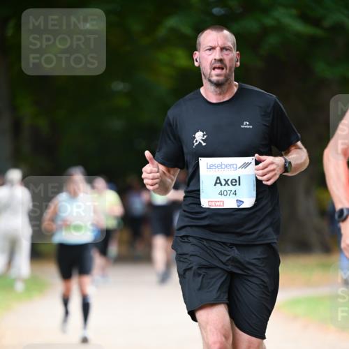 31.08.2025 - 21. Blankeneser Heldenlauf Dr. Thomas Lammeyer http://msf.ph/oto/8639043 31.08.2025 10:55:06 Laufen 4074 meine-sportfotos.de