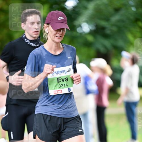 31.08.2025 - 21. Blankeneser Heldenlauf Dr. Thomas Lammeyer http://msf.ph/oto/8639201 31.08.2025 10:55:46 Laufen 3314 meine-sportfotos.de