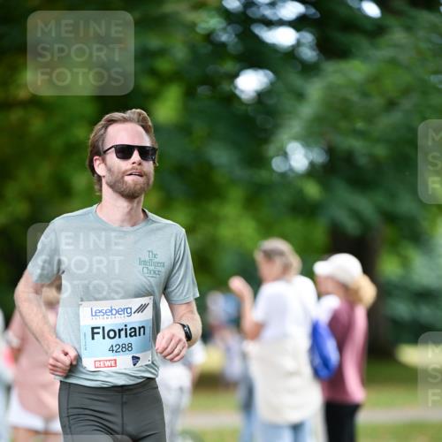 31.08.2025 - 21. Blankeneser Heldenlauf Dr. Thomas Lammeyer http://msf.ph/oto/8639231 31.08.2025 10:55:57 Laufen 4288 meine-sportfotos.de