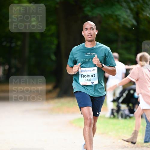 31.08.2025 - 21. Blankeneser Heldenlauf Dr. Thomas Lammeyer http://msf.ph/oto/8639237 31.08.2025 10:55:59 Laufen 4139 meine-sportfotos.de