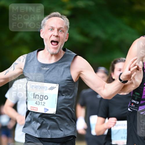 31.08.2025 - 21. Blankeneser Heldenlauf Dr. Thomas Lammeyer http://msf.ph/oto/8639286 31.08.2025 10:56:21 Laufen 4312 meine-sportfotos.de