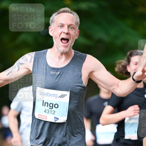 31.08.2025 - 21. Blankeneser Heldenlauf Dr. Thomas Lammeyer http://msf.ph/oto/8639287 31.08.2025 10:56:21 Laufen 4312 meine-sportfotos.de