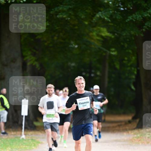 31.08.2025 - 21. Blankeneser Heldenlauf Dr. Thomas Lammeyer http://msf.ph/oto/8639310 31.08.2025 10:56:27 Laufen 4247 meine-sportfotos.de