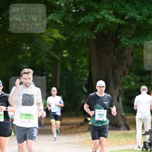 31.08.2025 - 21. Blankeneser Heldenlauf Dr. Thomas Lammeyer http://msf.ph/oto/8639322 31.08.2025 10:56:32 Laufen 3654, 4362 meine-sportfotos.de