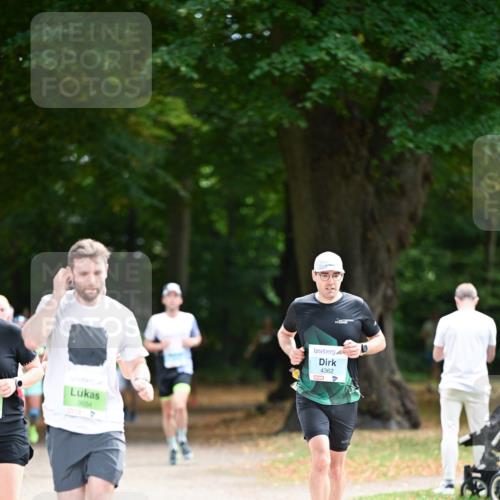 31.08.2025 - 21. Blankeneser Heldenlauf Dr. Thomas Lammeyer http://msf.ph/oto/8639323 31.08.2025 10:56:32 Laufen 3654, 4362 meine-sportfotos.de