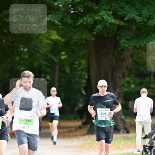 31.08.2025 - 21. Blankeneser Heldenlauf Dr. Thomas Lammeyer http://msf.ph/oto/8639324 31.08.2025 10:56:32 Laufen 3654, 4362, 4 meine-sportfotos.de