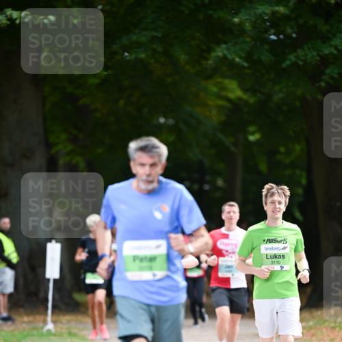 31.08.2025 - 21. Blankeneser Heldenlauf Dr. Thomas Lammeyer http://msf.ph/oto/8639396 31.08.2025 10:56:50 Laufen 5, 3110 meine-sportfotos.de