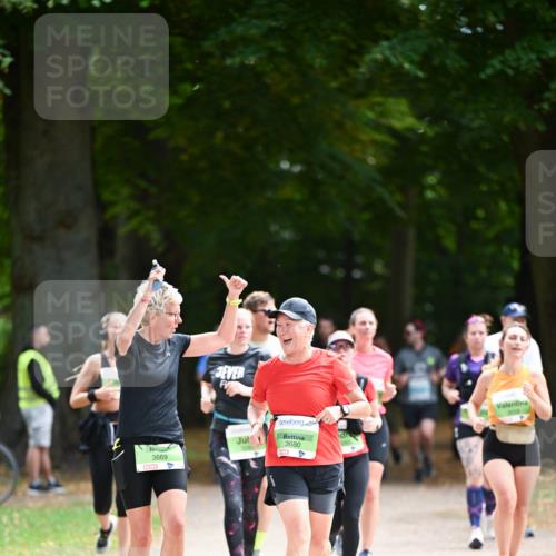 31.08.2025 - 21. Blankeneser Heldenlauf Dr. Thomas Lammeyer http://msf.ph/oto/8639434 31.08.2025 10:56:57 Laufen 3669, 3680 meine-sportfotos.de