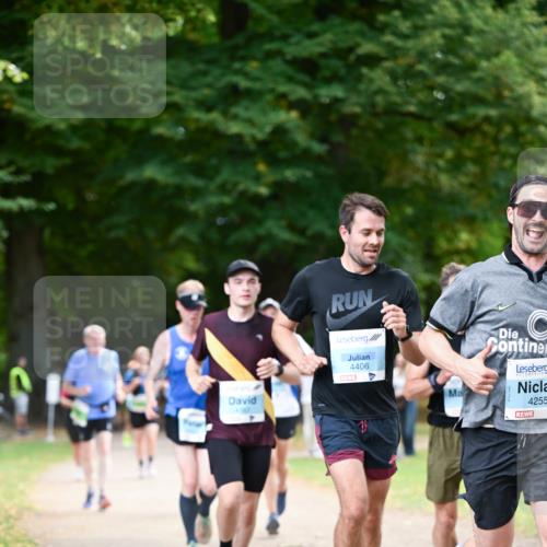 31.08.2025 - 21. Blankeneser Heldenlauf Dr. Thomas Lammeyer http://msf.ph/oto/8639480 31.08.2025 10:57:10 Laufen 4406, 4255 meine-sportfotos.de