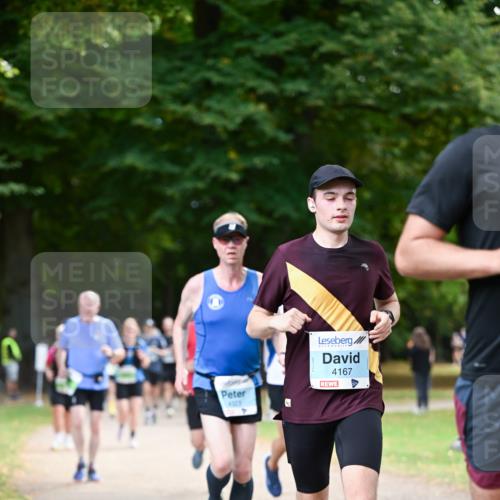 31.08.2025 - 21. Blankeneser Heldenlauf Dr. Thomas Lammeyer http://msf.ph/oto/8639485 31.08.2025 10:57:11 Laufen 4329, 4167 meine-sportfotos.de