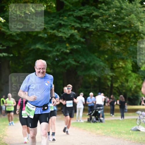 31.08.2025 - 21. Blankeneser Heldenlauf Dr. Thomas Lammeyer http://msf.ph/oto/8639505 31.08.2025 10:57:15 Laufen 3569 meine-sportfotos.de