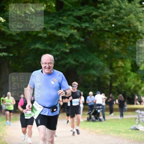 31.08.2025 - 21. Blankeneser Heldenlauf Dr. Thomas Lammeyer http://msf.ph/oto/8639508 31.08.2025 10:57:15 Laufen 3569 meine-sportfotos.de