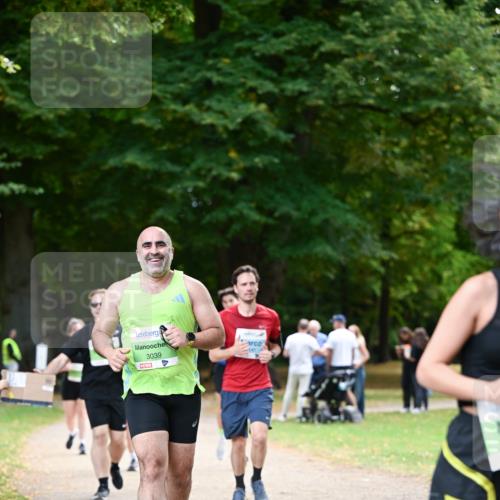 31.08.2025 - 21. Blankeneser Heldenlauf Dr. Thomas Lammeyer http://msf.ph/oto/8639564 31.08.2025 10:57:24 Laufen 3039 meine-sportfotos.de