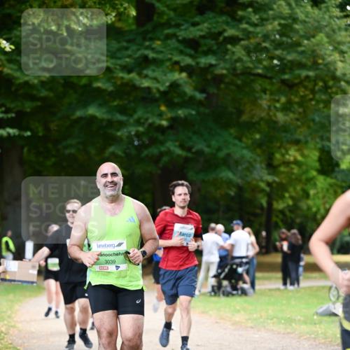 31.08.2025 - 21. Blankeneser Heldenlauf Dr. Thomas Lammeyer http://msf.ph/oto/8639565 31.08.2025 10:57:24 Laufen 3039 meine-sportfotos.de