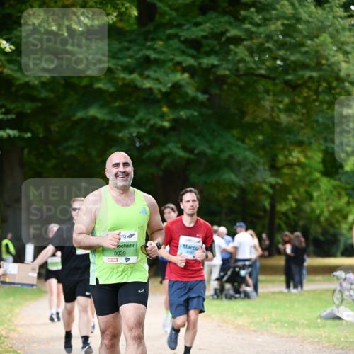 31.08.2025 - 21. Blankeneser Heldenlauf Dr. Thomas Lammeyer http://msf.ph/oto/8639566 31.08.2025 10:57:24 Laufen 3039 meine-sportfotos.de