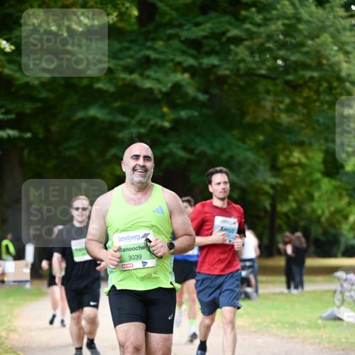 31.08.2025 - 21. Blankeneser Heldenlauf Dr. Thomas Lammeyer http://msf.ph/oto/8639570 31.08.2025 10:57:25 Laufen 3039 meine-sportfotos.de
