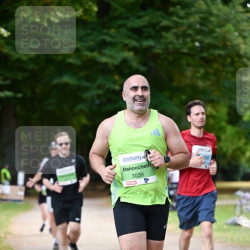 31.08.2025 - 21. Blankeneser Heldenlauf Dr. Thomas Lammeyer http://msf.ph/oto/8639575 31.08.2025 10:57:25 Laufen 3039 meine-sportfotos.de