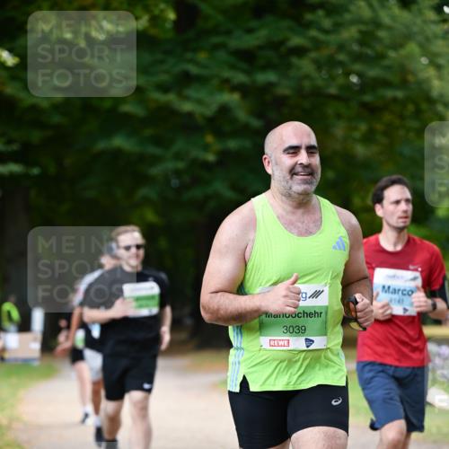31.08.2025 - 21. Blankeneser Heldenlauf Dr. Thomas Lammeyer http://msf.ph/oto/8639577 31.08.2025 10:57:26 Laufen 3039, 4141 meine-sportfotos.de