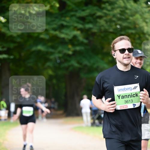 31.08.2025 - 21. Blankeneser Heldenlauf Dr. Thomas Lammeyer http://msf.ph/oto/8639591 31.08.2025 10:57:28 Laufen 3613 meine-sportfotos.de