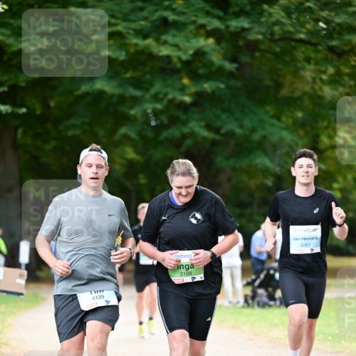 31.08.2025 - 21. Blankeneser Heldenlauf Dr. Thomas Lammeyer http://msf.ph/oto/8639622 31.08.2025 10:57:36 Laufen 4129, 3188, 4061 meine-sportfotos.de