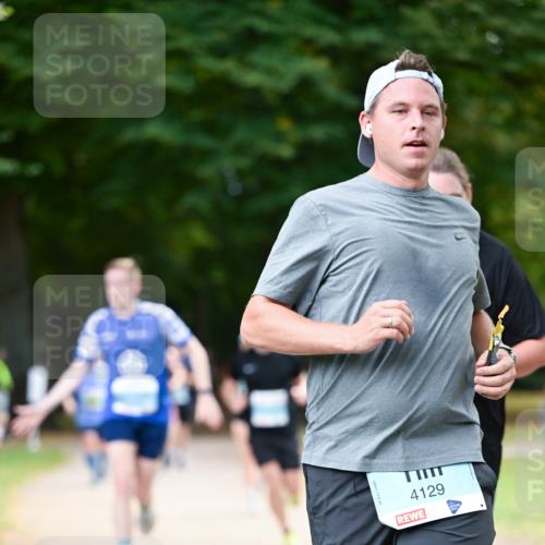 31.08.2025 - 21. Blankeneser Heldenlauf Dr. Thomas Lammeyer http://msf.ph/oto/8639630 31.08.2025 10:57:38 Laufen 4129 meine-sportfotos.de