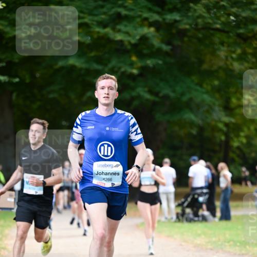 31.08.2025 - 21. Blankeneser Heldenlauf Dr. Thomas Lammeyer http://msf.ph/oto/8639636 31.08.2025 10:57:39 Laufen 4266 meine-sportfotos.de