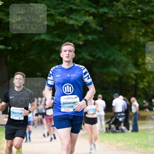 31.08.2025 - 21. Blankeneser Heldenlauf Dr. Thomas Lammeyer http://msf.ph/oto/8639637 31.08.2025 10:57:39 Laufen 4292, 4266 meine-sportfotos.de