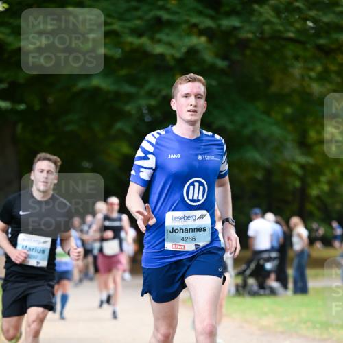 31.08.2025 - 21. Blankeneser Heldenlauf Dr. Thomas Lammeyer http://msf.ph/oto/8639639 31.08.2025 10:57:40 Laufen 4266 meine-sportfotos.de