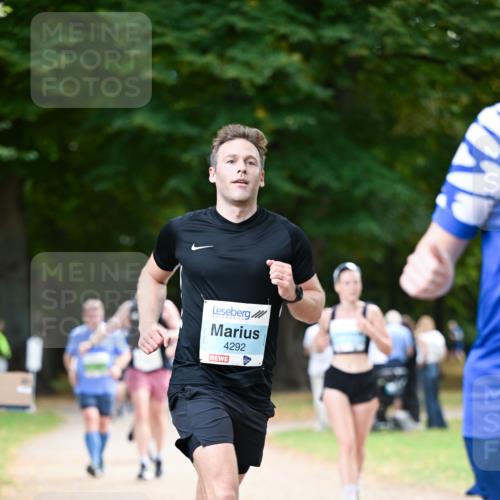 31.08.2025 - 21. Blankeneser Heldenlauf Dr. Thomas Lammeyer http://msf.ph/oto/8639641 31.08.2025 10:57:40 Laufen 4292 meine-sportfotos.de