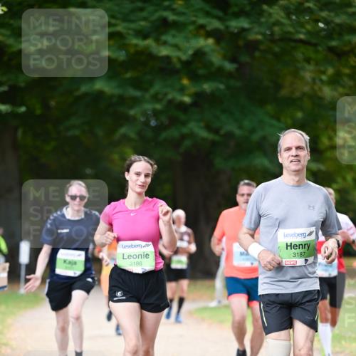 31.08.2025 - 21. Blankeneser Heldenlauf Dr. Thomas Lammeyer http://msf.ph/oto/8639705 31.08.2025 10:57:54 Laufen 3186, 3187 meine-sportfotos.de