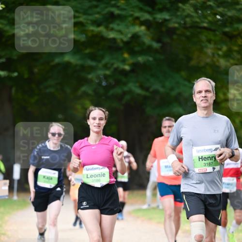 31.08.2025 - 21. Blankeneser Heldenlauf Dr. Thomas Lammeyer http://msf.ph/oto/8639706 31.08.2025 10:57:54 Laufen 3186, 3187 meine-sportfotos.de