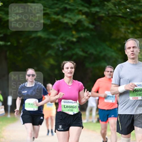 31.08.2025 - 21. Blankeneser Heldenlauf Dr. Thomas Lammeyer http://msf.ph/oto/8639709 31.08.2025 10:57:55 Laufen 3186, 3187 meine-sportfotos.de